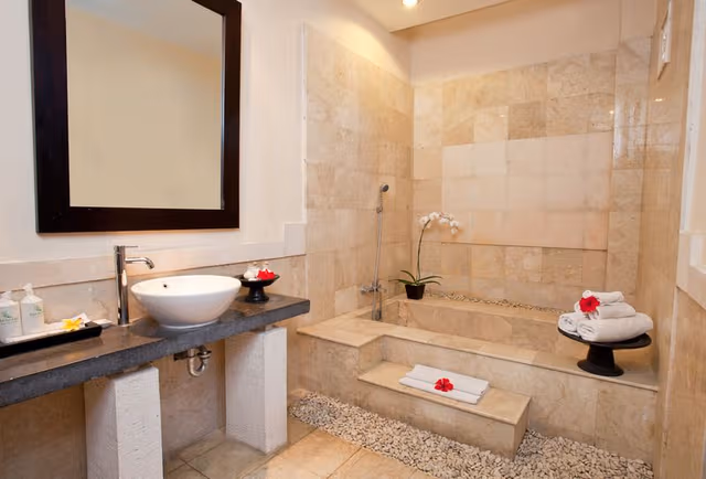 Double or Twin ONE BEDROOM