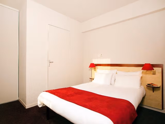 APARTMENT CAPACITY 6 TWO BEDROOMS