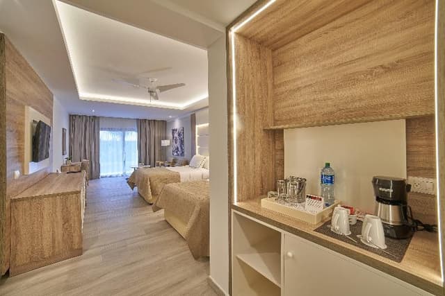 JUNIOR SUITE DELUXE