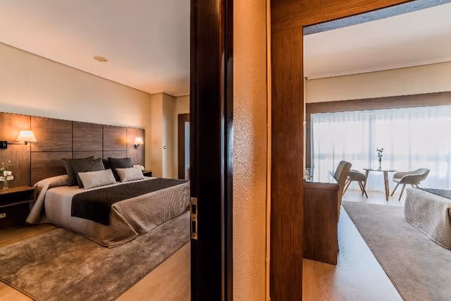 FAMILY ROOM STANDARD