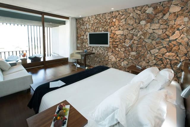 Double or Twin WITH PRIVATE POOL