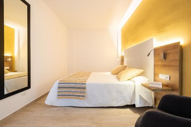 APARTMENT CAPACITY 3