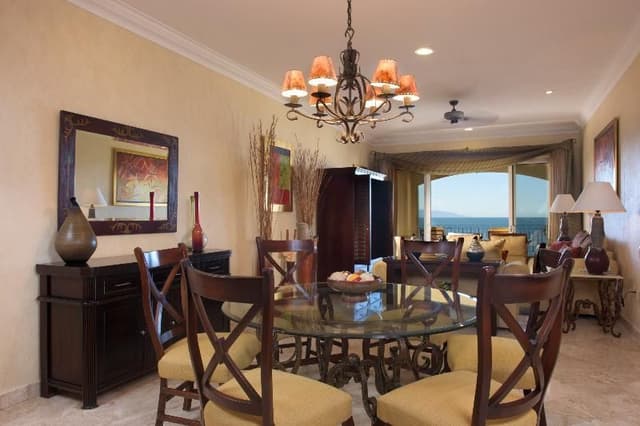 SUITE TWO BEDROOMS