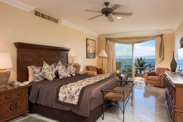 SUITE OCEAN VIEW THREE BEDROOMS