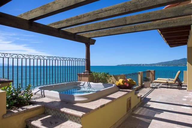 SUITE OCEAN VIEW THREE BEDROOMS