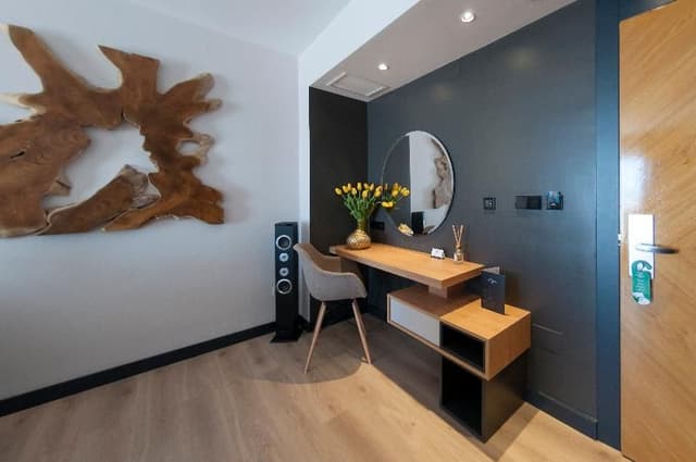 JUNIOR SUITE WITH JACUZZI