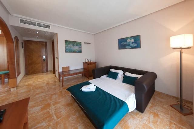 JUNIOR SUITE CAPACITY 3