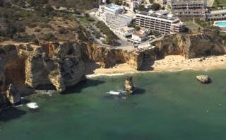 Carvi Beach Hotel3