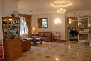 International Hotel International Hotel