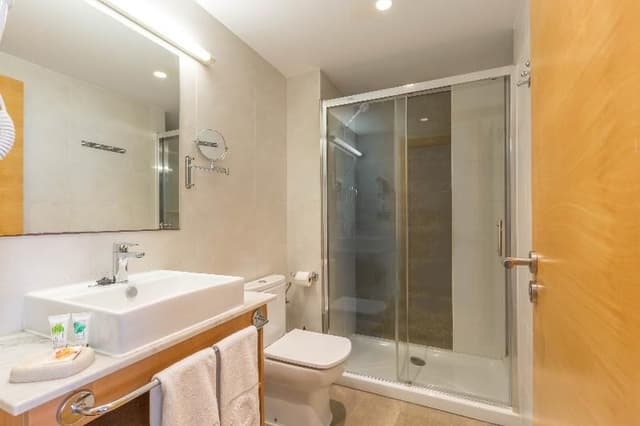 APARTMENT CAPACITY 4 ONE BEDROOM