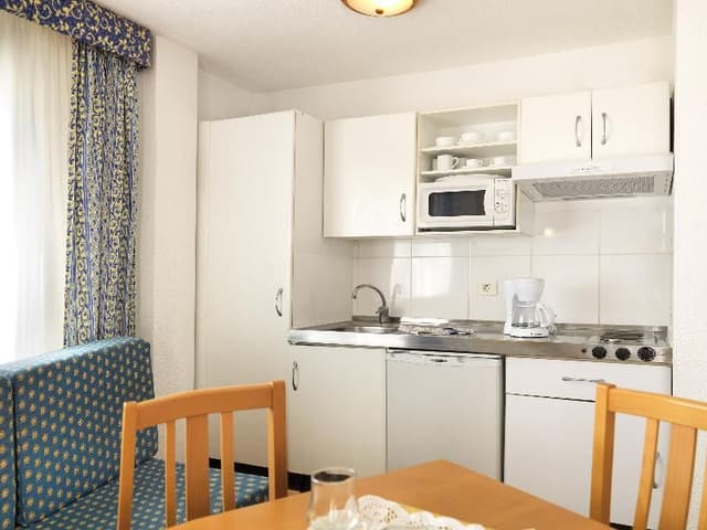 APARTMENT CAPACITY 4 ONE BEDROOM