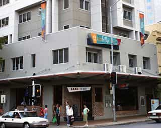โรเมอร์ บริสเบน