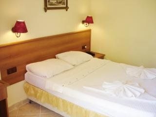 Mutlu Apart1
