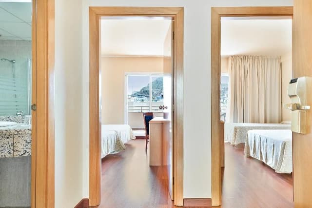 JUNIOR SUITE CAPACITY 4