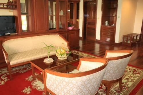 Senior Suite