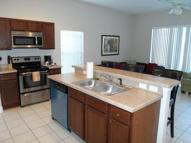 HOME FOUR BEDROOMS WITH PRIVATE POOL
