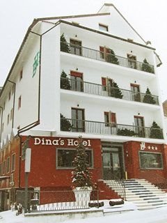Dina's Hotel2