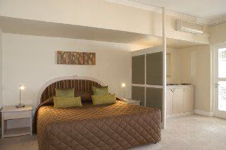 Peninsula All Suites3