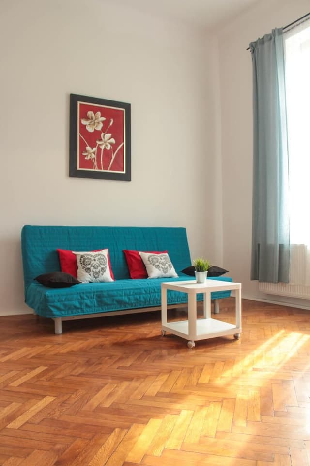 APARTMENT CAPACITY 5 TWO BEDROOMS