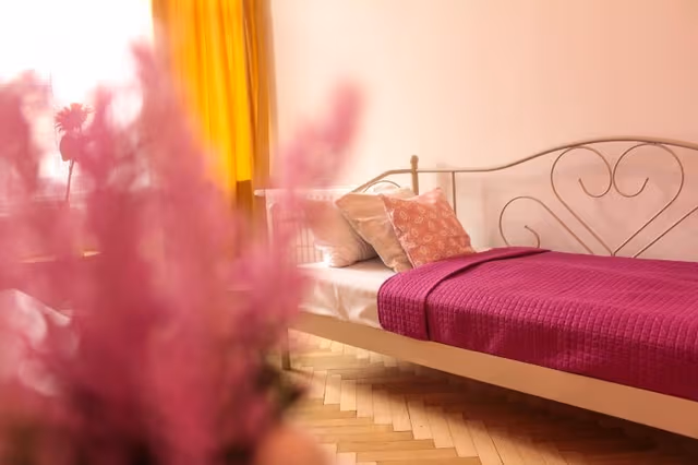 APARTMENT CAPACITY 5 TWO BEDROOMS