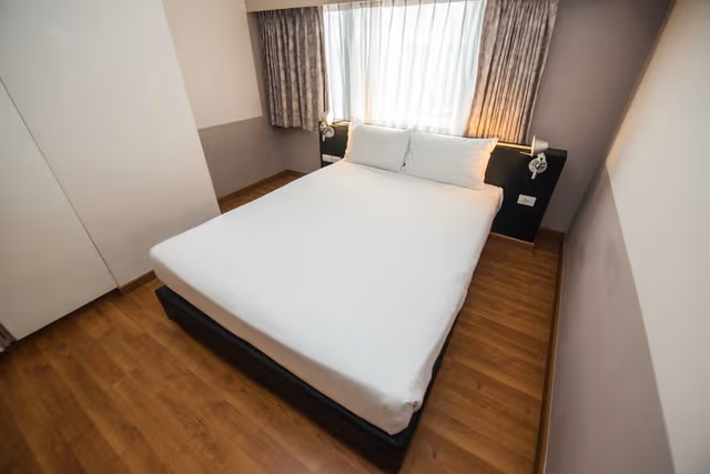 DOUBLE DELUXE ONE BEDROOM