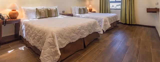 DOUBLE SUPERIOR QUEEN BED
