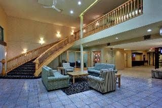 Holiday Inn Express Kelowna Holiday Inn Express Kelowna