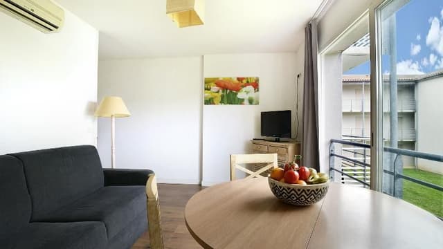 APARTMENT CAPACITY 4 ONE BEDROOM