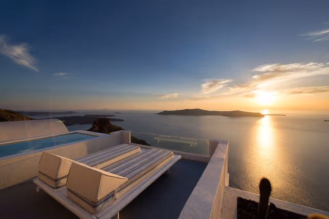 SUITE DELUXE WITH PRIVATE POOL