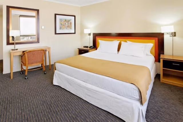 DOUBLE QUEEN SIZE BED