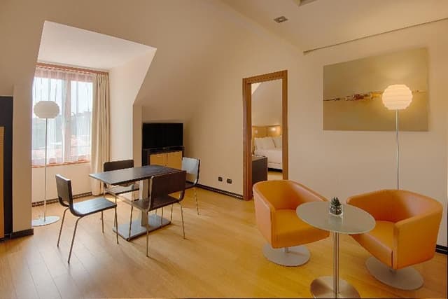 APARTMENT CAPACITY 3