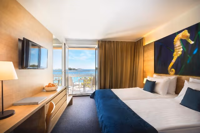 DOUBLE SUPERIOR SEA VIEW