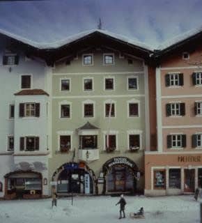 Strasshofer Strasshofer