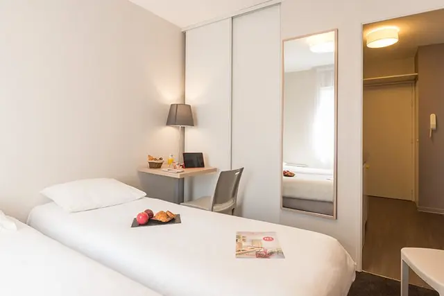 STUDIO TWO BEDS