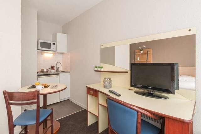 STUDIO WITH DOUBLE BED
