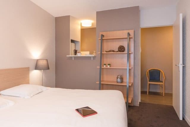 STUDIO WITH DOUBLE BED