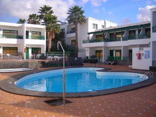 Elena Apartamentos2