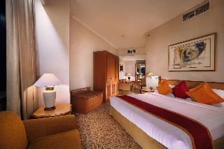 Menara Peninsula Hotel3