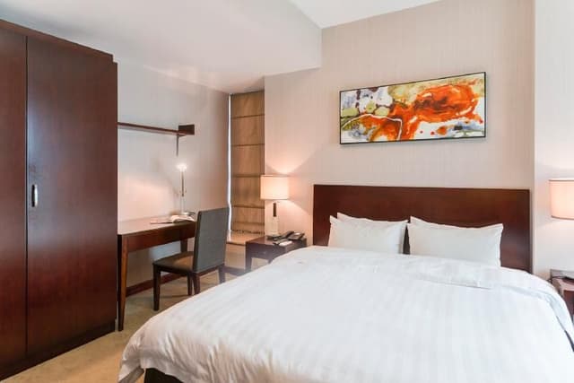 DOUBLE DELUXE ONE BEDROOM