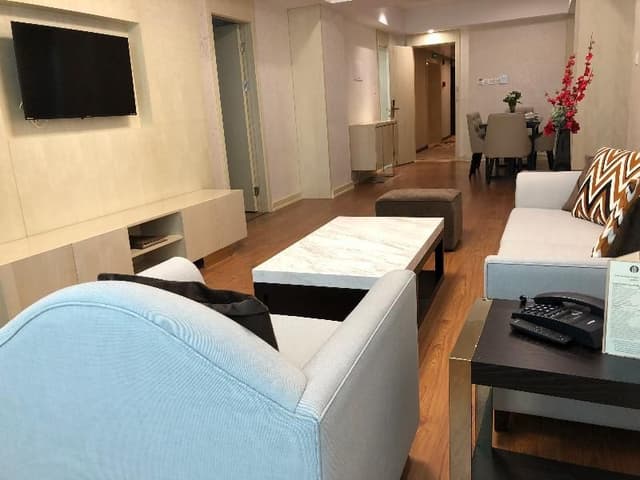 SUITE EXECUTIVE THREE BEDROOMS