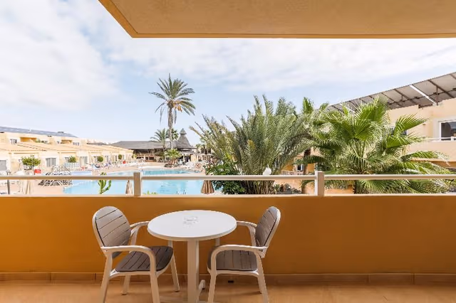 Double or Twin POOL VIEW