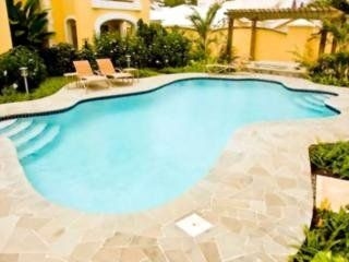 Tropical Villas0