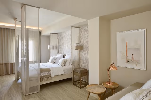 SUITE WITH JACUZZI