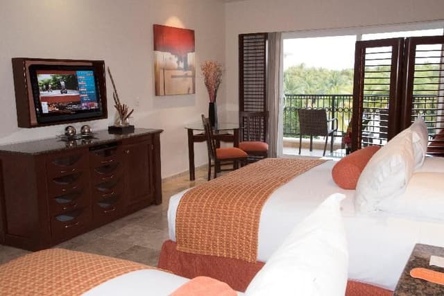 JUNIOR SUITE CAPACITY 4