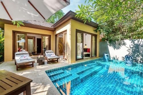VILLA WITH PRIVATE POOL