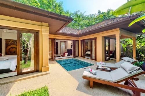 VILLA WITH PRIVATE POOL