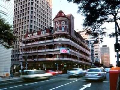 Base Brisbane Central0