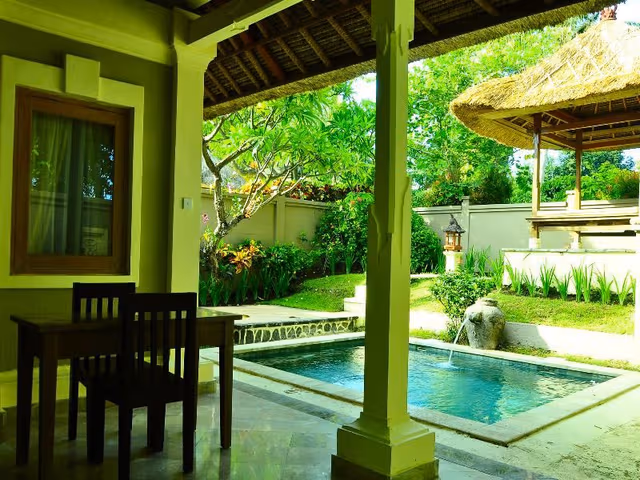 VILLA POOL VIEW