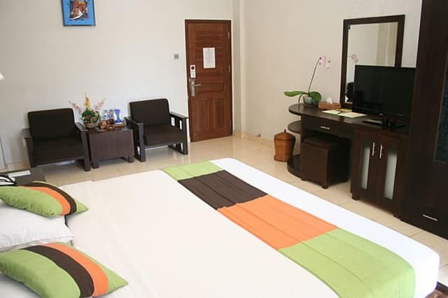 Double or Twin DELUXE TWO BEDROOM