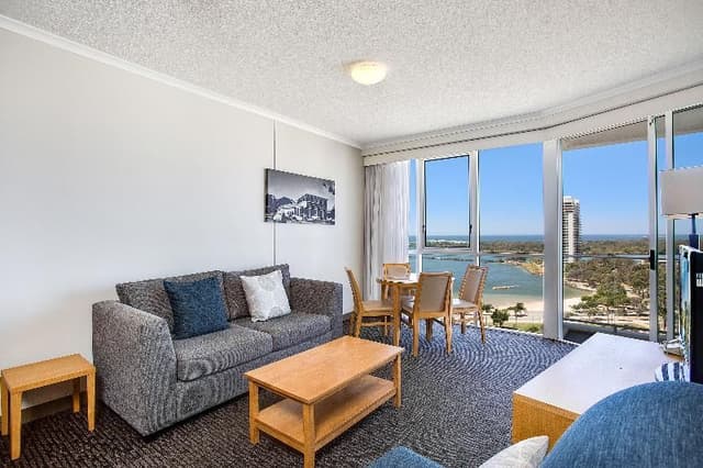 APARTMENT ONE BEDROOM